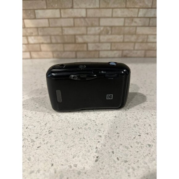 Kodak Cameo Focus Free 35mm Camera with Flip Up Flash - Picture 2 of 2